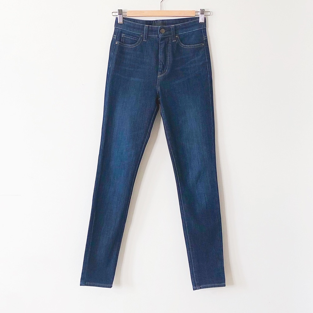 Uniqlo High Rise Skinny Tapered Ankle Jeans Extra Stretch Soft Dark Blue Wash 24